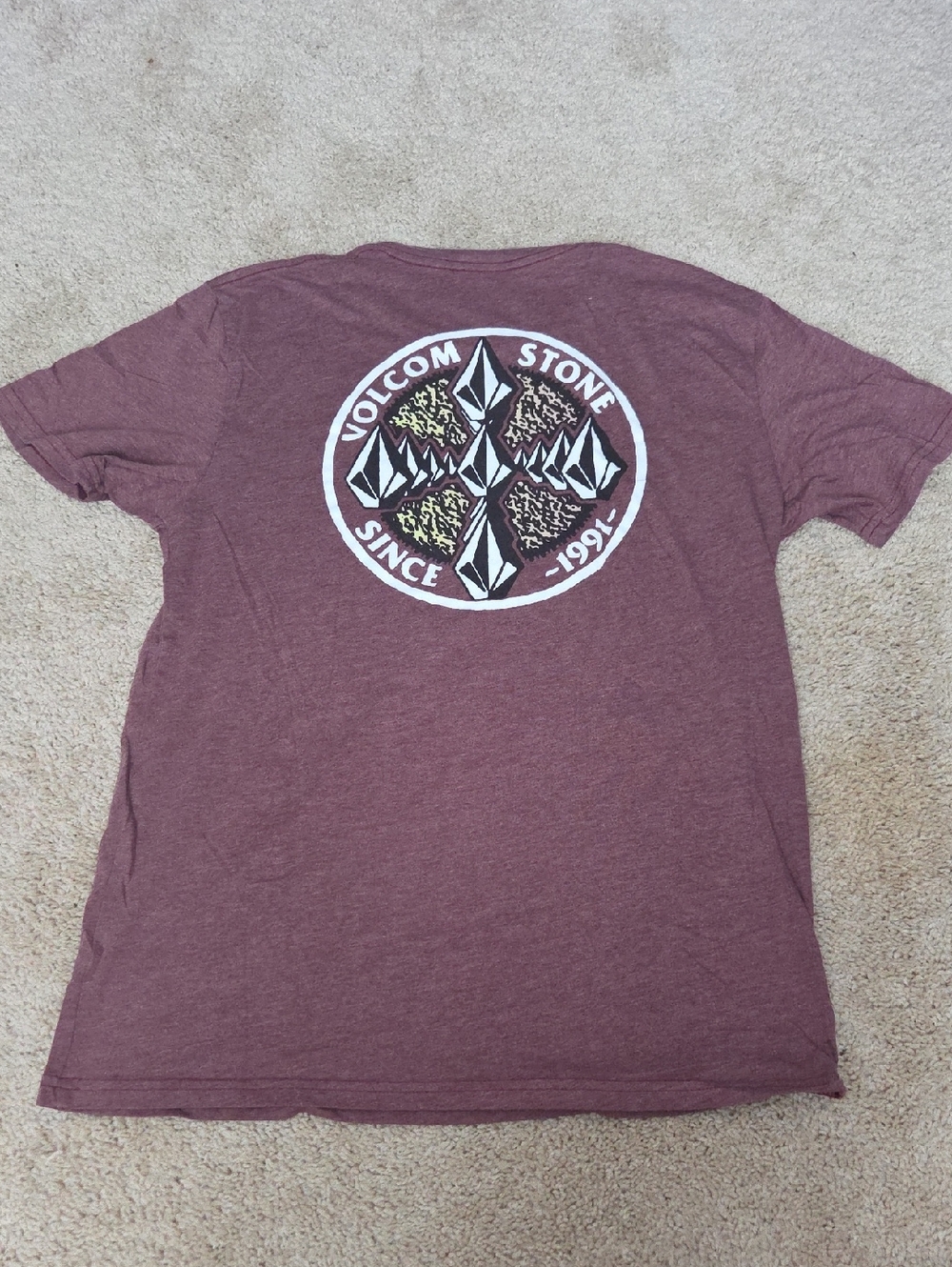 Large Volcom Men's Short Sleeve Tee - Maroon with White & Gold Back Emblem
